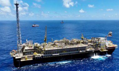 Petrobrás fatura cem bilhões de reais com o aumento do petróleo
